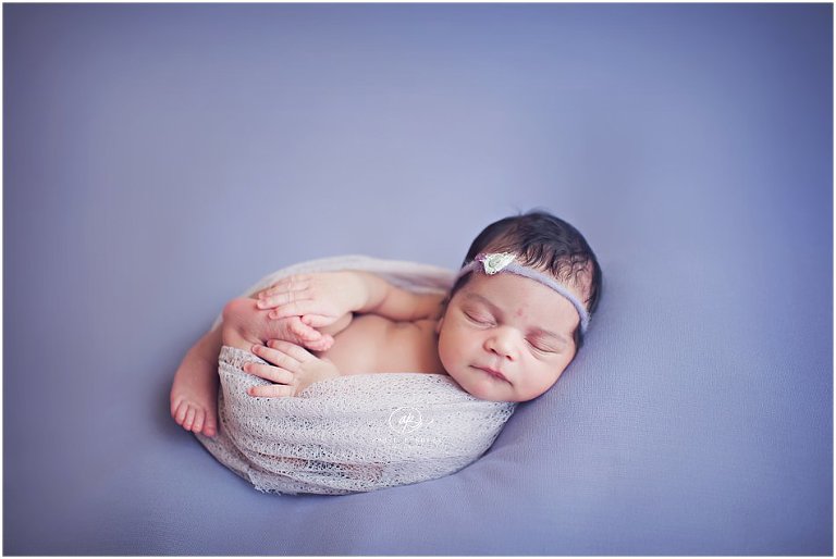 baby and newborn photographer